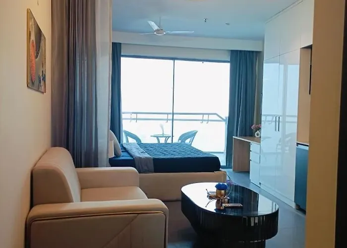 Luxurious Suite With City View With The Lockwoods